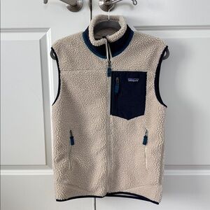 Patagonia Cream Sherpa Fleece Vest with Navy Chest Pocket